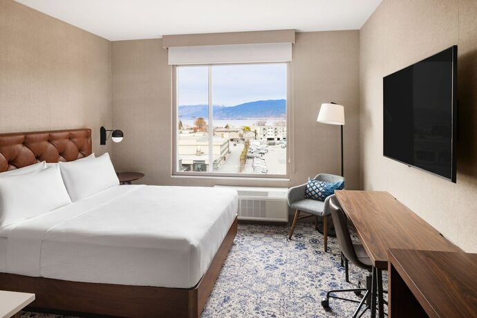 Imagen de la habitación del Hotel Four Points By Sheraton Penticton At The Convention Centre. Foto 11