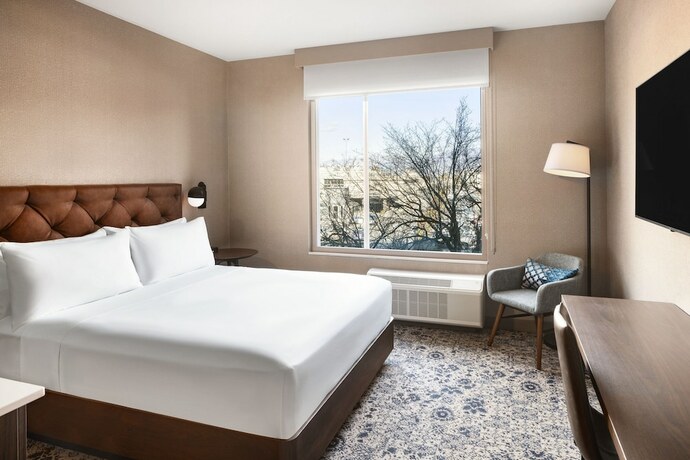 Imagen de la habitación del Hotel Four Points By Sheraton Penticton At The Convention Centre. Foto 15