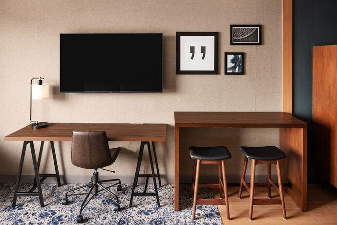 Imagen de la habitación del Hotel Four Points By Sheraton Penticton At The Convention Centre. Foto 17
