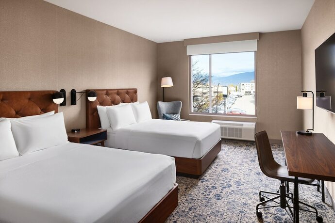 Imagen de la habitación del Hotel Four Points By Sheraton Penticton At The Convention Centre. Foto 20