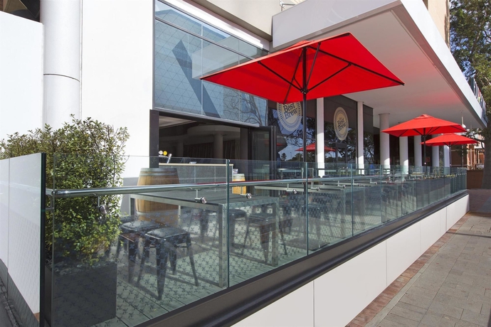 Imagen del bar/restaurante del Hotel Four Points By Sheraton Perth. Foto 6