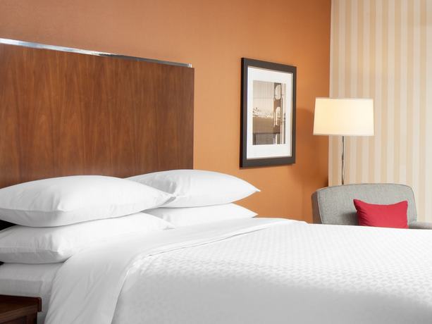 Imagen de la habitación del Hotel Four Points By Sheraton Pleasanton. Foto 4