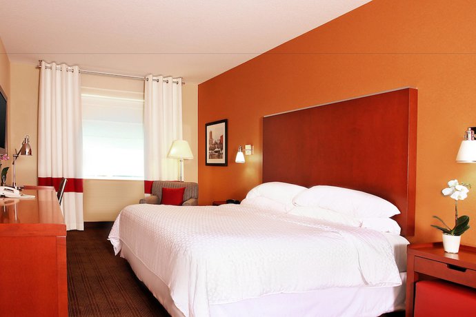 Imagen de la habitación del Hotel Four Points By Sheraton Portland East. Foto 5