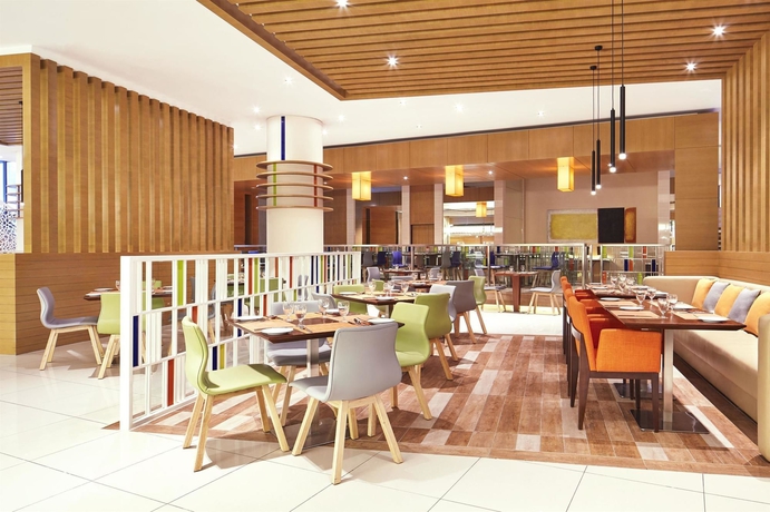 Imagen del bar/restaurante del Hotel Four Points By Sheraton Puchong. Foto 3