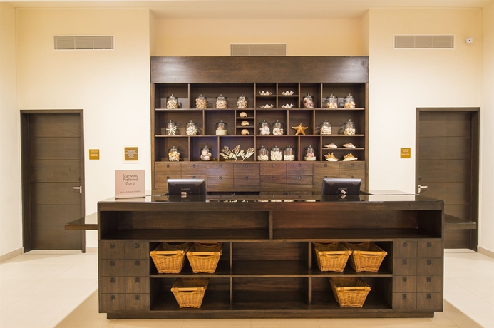 Imagen de los interiores del Hotel Four Points By Sheraton Puntacana Village. Foto 12