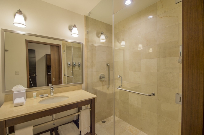 Imagen de la habitación del Hotel Four Points By Sheraton Puntacana Village. Foto 10