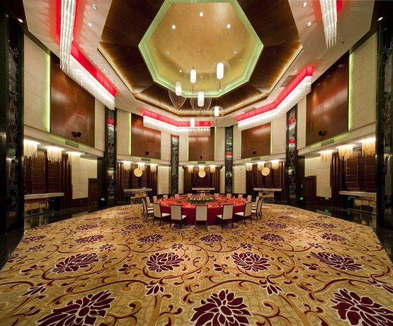 Imagen de los interiores del Hotel Four Points By Sheraton Qingdao Chengyang. Foto 8