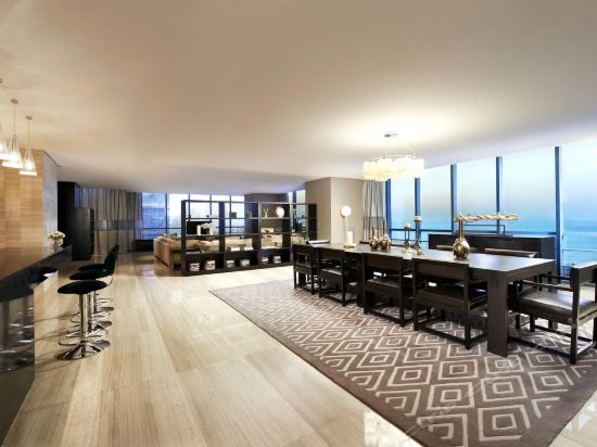 Imagen de los interiores del Hotel Four Points By Sheraton Qingdao, West Coast. Foto 10
