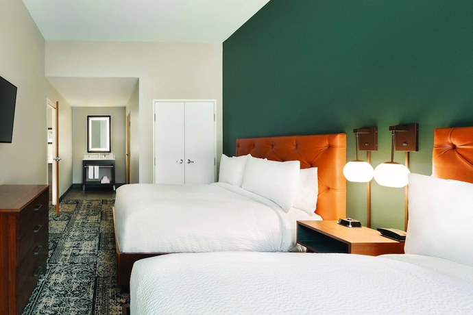 Imagen de la habitación del Hotel Four Points By Sheraton Raleigh Arena. Foto 12