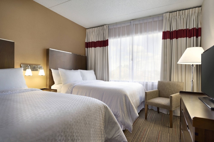 Imagen de la habitación del Hotel Four Points By Sheraton Raleigh North. Foto 5