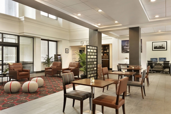 Imagen de los interiores del Hotel Four Points By Sheraton Raleigh North. Foto 16