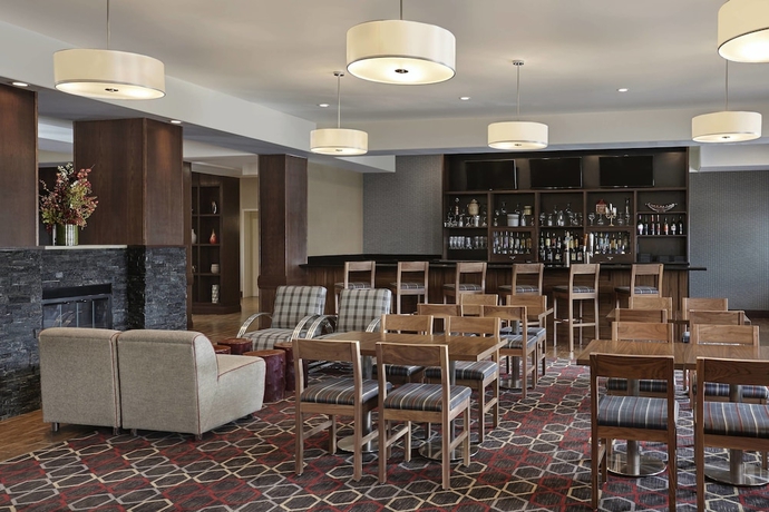 Imagen del bar/restaurante del Hotel Four Points By Sheraton Regina. Foto 3