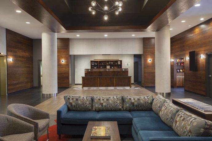 Imagen de los interiores del Hotel Four Points By Sheraton Richmond. Foto 13