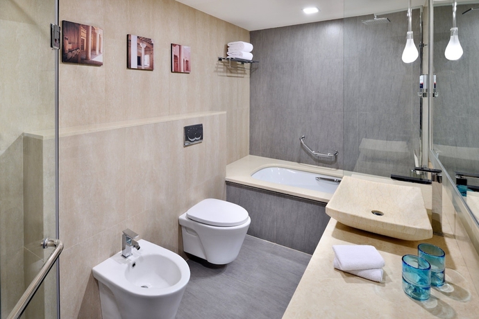 Imagen de la habitación del Hotel Four Points By Sheraton Riyadh Khaldia. Foto 15