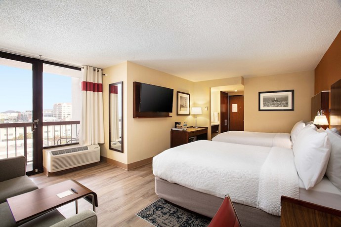 Imagen de la habitación del Hotel Four Points By Sheraton San Francisco Bay Bridge. Foto 12