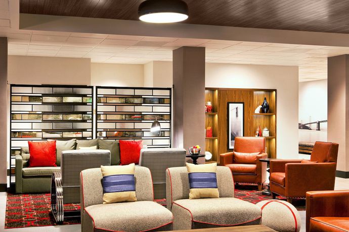 Imagen del bar/restaurante del Hotel Four Points By Sheraton San Francisco Bay Bridge. Foto 4