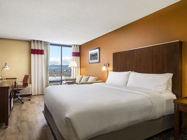 Imagen de la habitación del Hotel Four Points By Sheraton San Francisco Bay Bridge. Foto 15