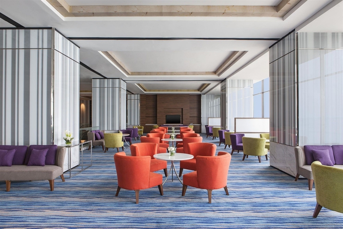 Imagen del bar/restaurante del Hotel Four Points By Sheraton Sandakan. Foto 3