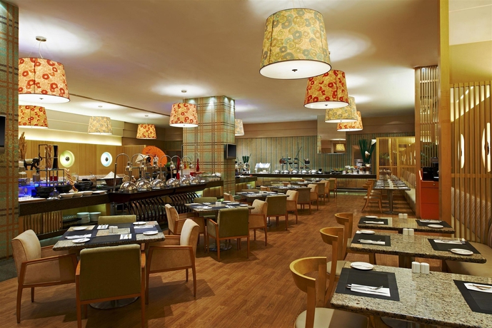 Imagen del bar/restaurante del Hotel Four Points By Sheraton Shanghai, Daning. Foto 2