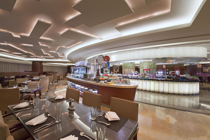 Imagen del bar/restaurante del Hotel Four Points By Sheraton Shenzhen. Foto 4