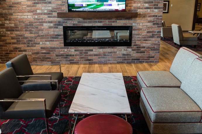 Imagen de los interiores del Hotel Four Points By Sheraton Sherwood Park. Foto 12