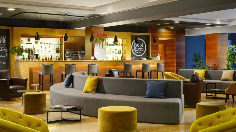 Imagen del bar/restaurante del Hotel Four Points By Sheraton Siena. Foto 5