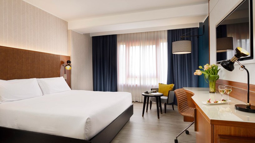 Imagen de la habitación del Hotel Four Points By Sheraton Siena. Foto 8