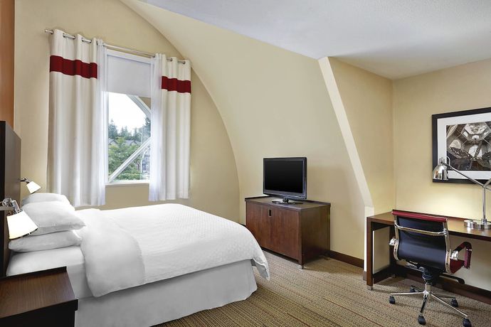Imagen de la habitación del Hotel Four Points By Sheraton Surrey. Foto 5