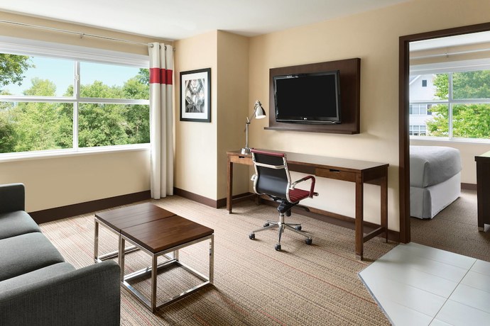 Imagen de la habitación del Hotel Four Points By Sheraton Surrey. Foto 6