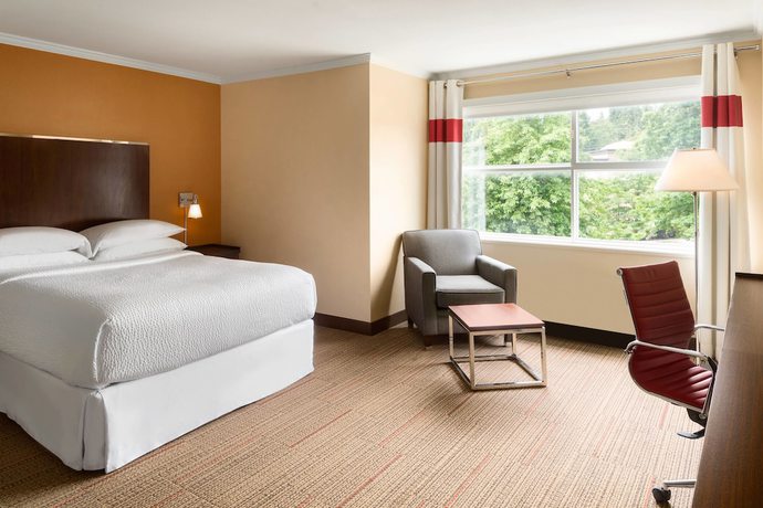 Imagen de la habitación del Hotel Four Points By Sheraton Surrey. Foto 10