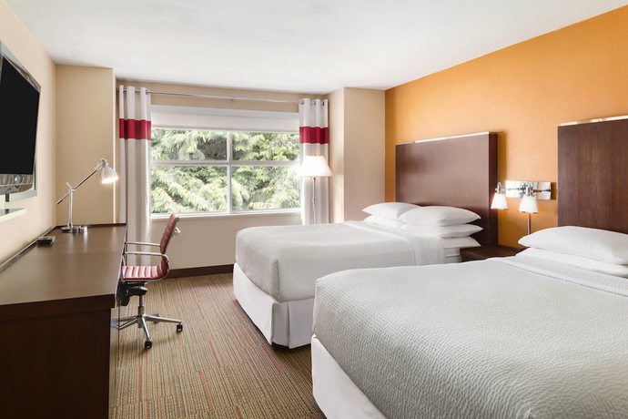 Imagen de la habitación del Hotel Four Points By Sheraton Surrey. Foto 12