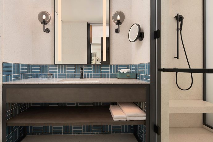 Imagen de la habitación del Hotel Four Points By Sheraton Tianjin National Convention And Exhibition Center. Foto 13