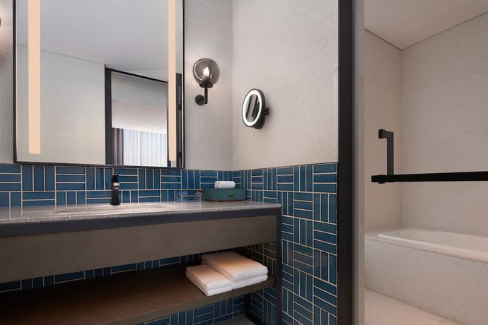 Imagen de la habitación del Hotel Four Points By Sheraton Tianjin National Convention And Exhibition Center. Foto 15