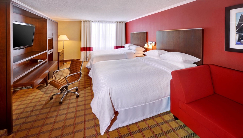 Imagen de la habitación del Hotel Four Points By Sheraton Toronto Mississauga. Foto 4