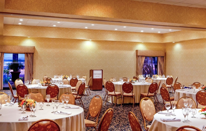 Imagen de los interiores del Hotel Four Points By Sheraton Tucson Airport. Foto 9