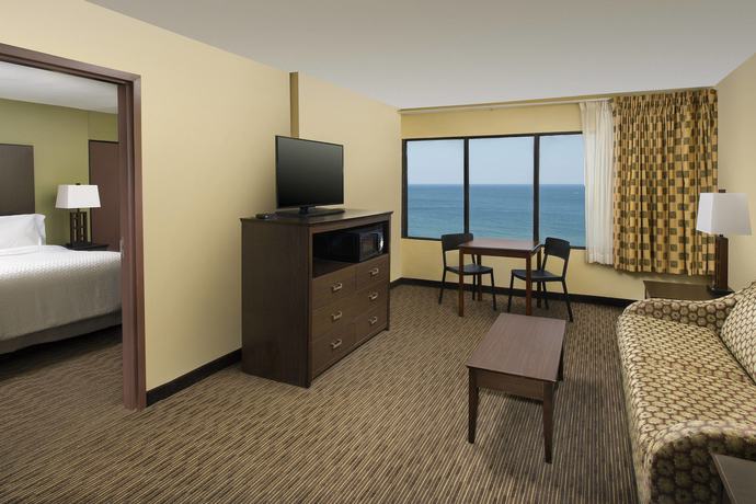 Imagen de la habitación del Hotel Four Points By Sheraton Virginia Beach Oceanfront. Foto 10