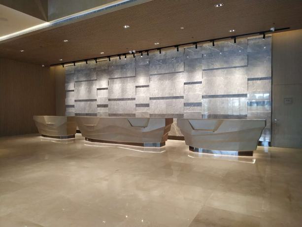 Imagen de los interiores del Hotel Four Points By Sheraton Wuchuan, Loong Bay. Foto 13