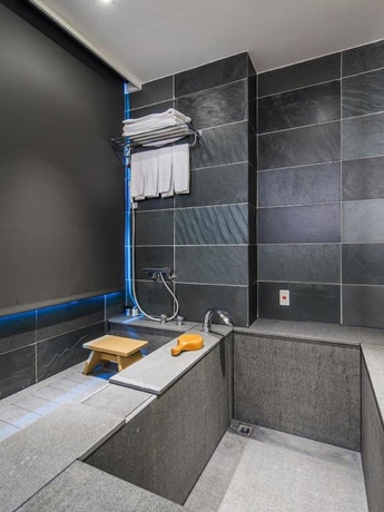 Imagen de la habitación del Hotel Four Points By Sheraton Yilan Jiaoxi. Foto 11