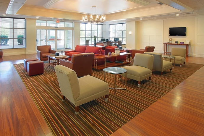 Imagen de los interiores del Hotel Four Points By Sheraton York. Foto 8