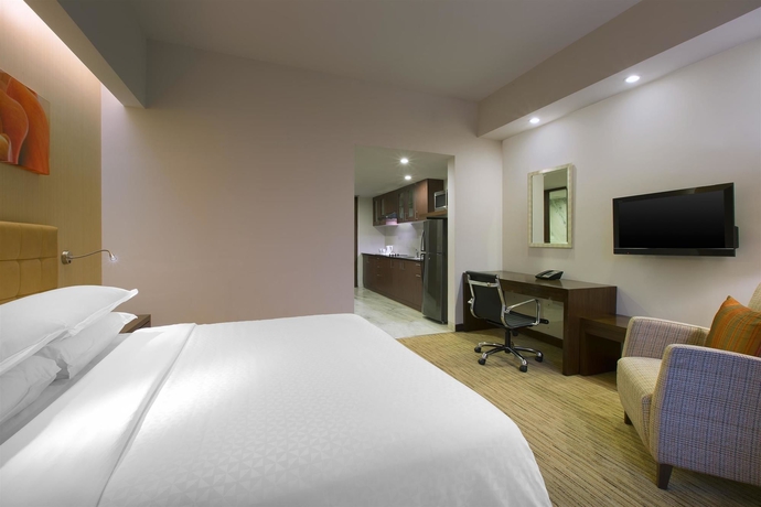 Imagen de la habitación del Hotel Four Points By Sheraton and Serviced Apartments, Pune. Foto 11