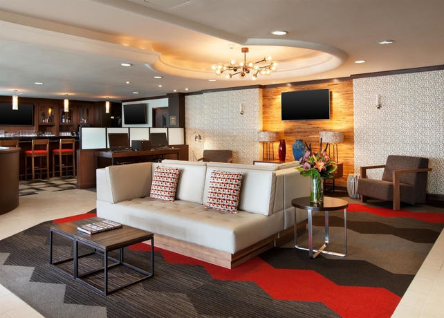 Imagen de los interiores del Hotel Four Points By Sheraton and Suites San Francisco Airport. Foto 9