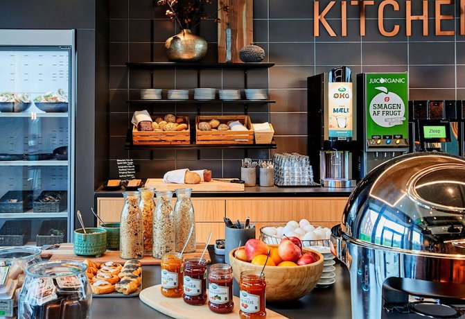 Imagen del bar/restaurante del Hotel Four Points Flex by Sheraton Aarhus Skejby. Foto 3