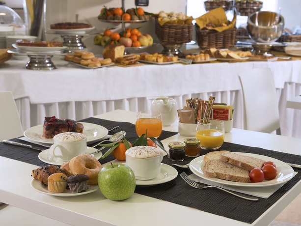Imagen del bar/restaurante del Hotel Four Points Flex by Sheraton Bologna Airport. Foto 4