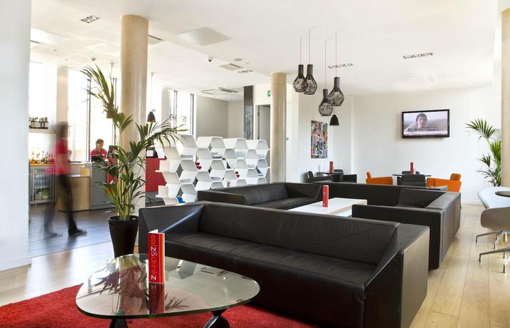 Imagen de los interiores del Hotel Four Points Flex by Sheraton Cardiff. Foto 8