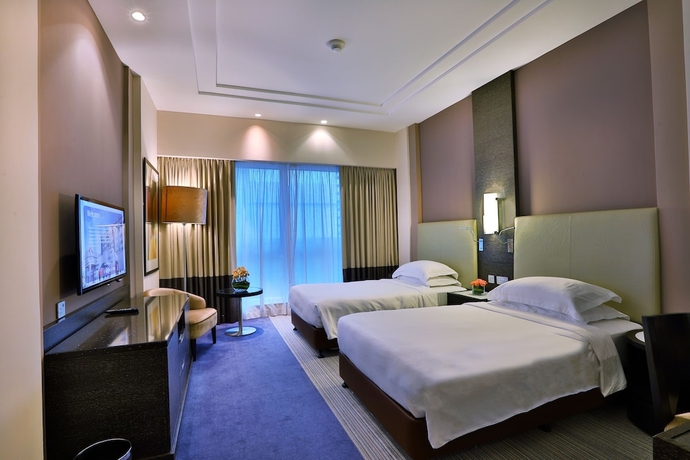 Imagen de la habitación del Hotel Four Points by Sheraton Al Ain. Foto 8