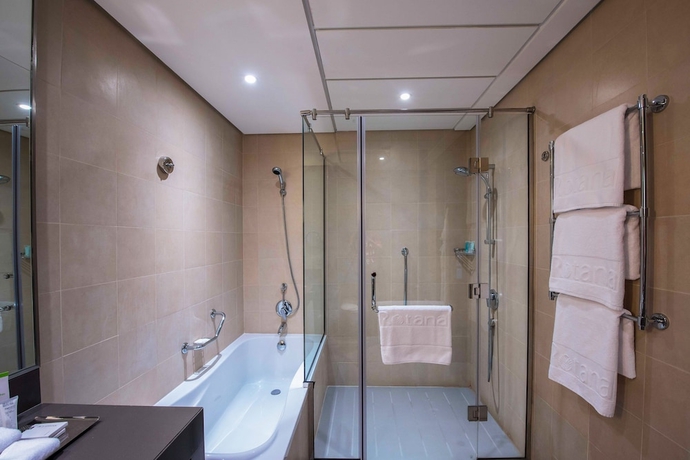 Imagen de la habitación del Hotel Four Points by Sheraton Al Ain. Foto 9