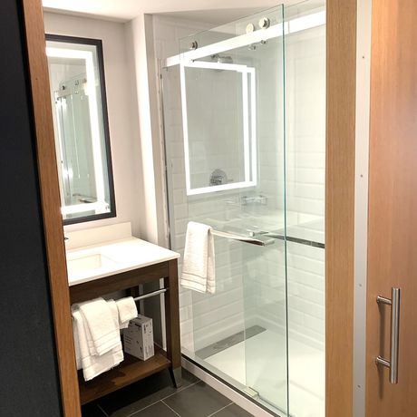 Imagen de la habitación del Hotel Four Points by Sheraton Albany. Foto 4