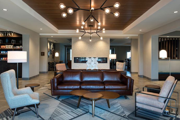Imagen de los interiores del Hotel Four Points by Sheraton Albany. Foto 16