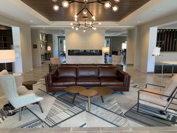 Imagen de los interiores del Hotel Four Points by Sheraton Albany. Foto 18