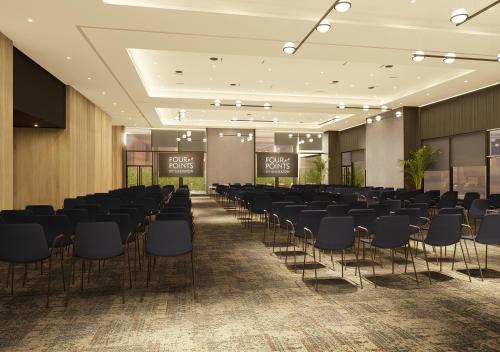 Imagen de los interiores del Hotel Four Points by Sheraton Barcelona Airport. Foto 22